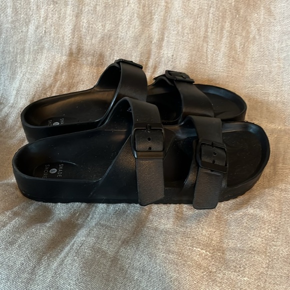 Women’s black slide sandals. Size 9 - Picture 3 of 4